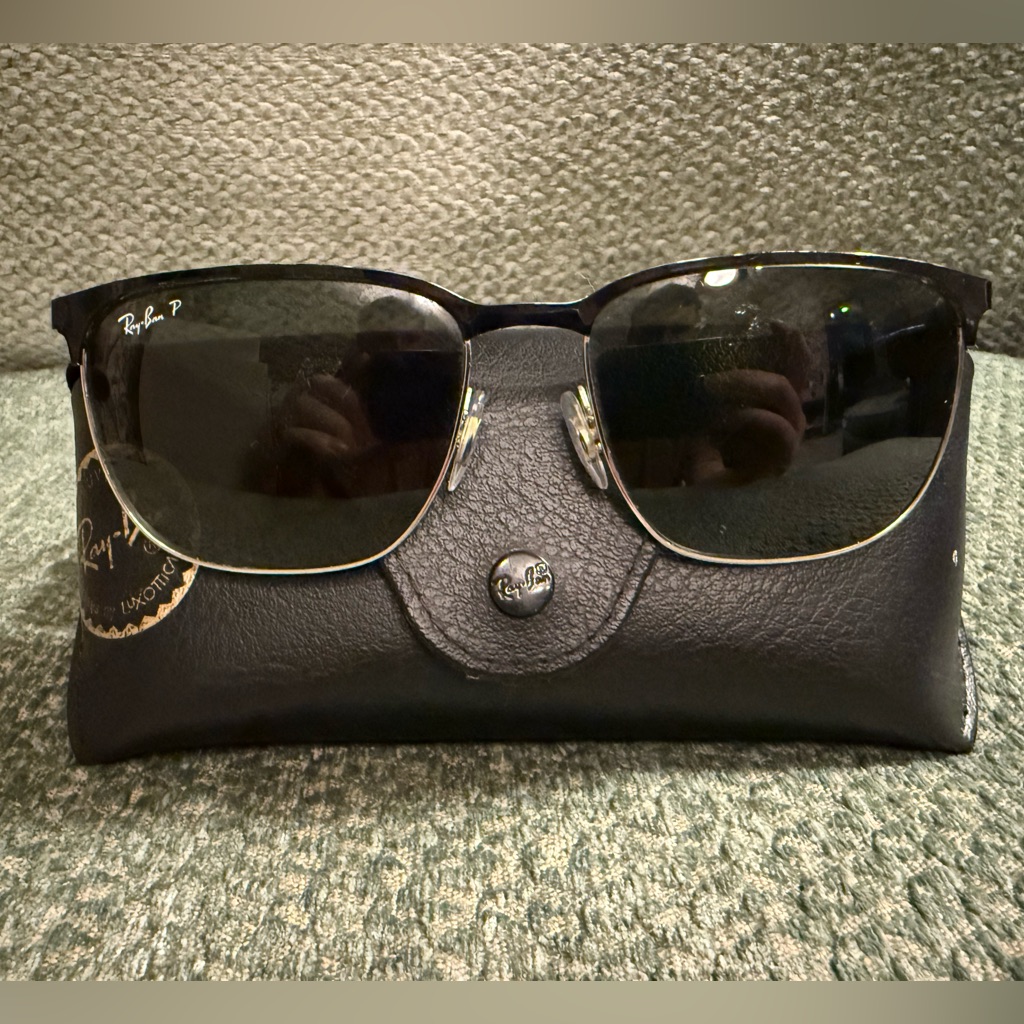 Ray-Ban Polarized Black Clubmaster Classic Sunglasses